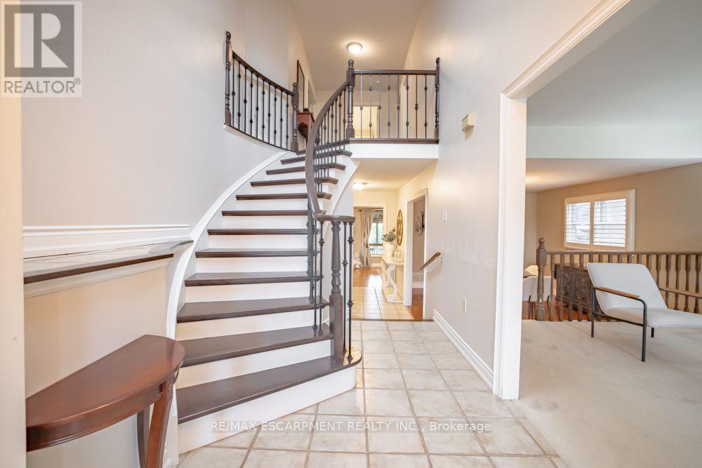 49 Branthaven Drive, Hamilton, Ontario  L8J 2M2 - Photo 5 - X13667820