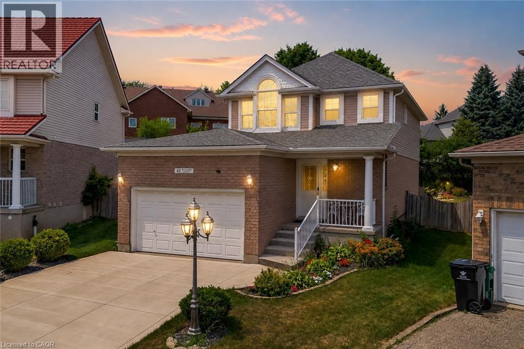 42 BRIARMEADOW Crescent, Kitchener, Ontario
