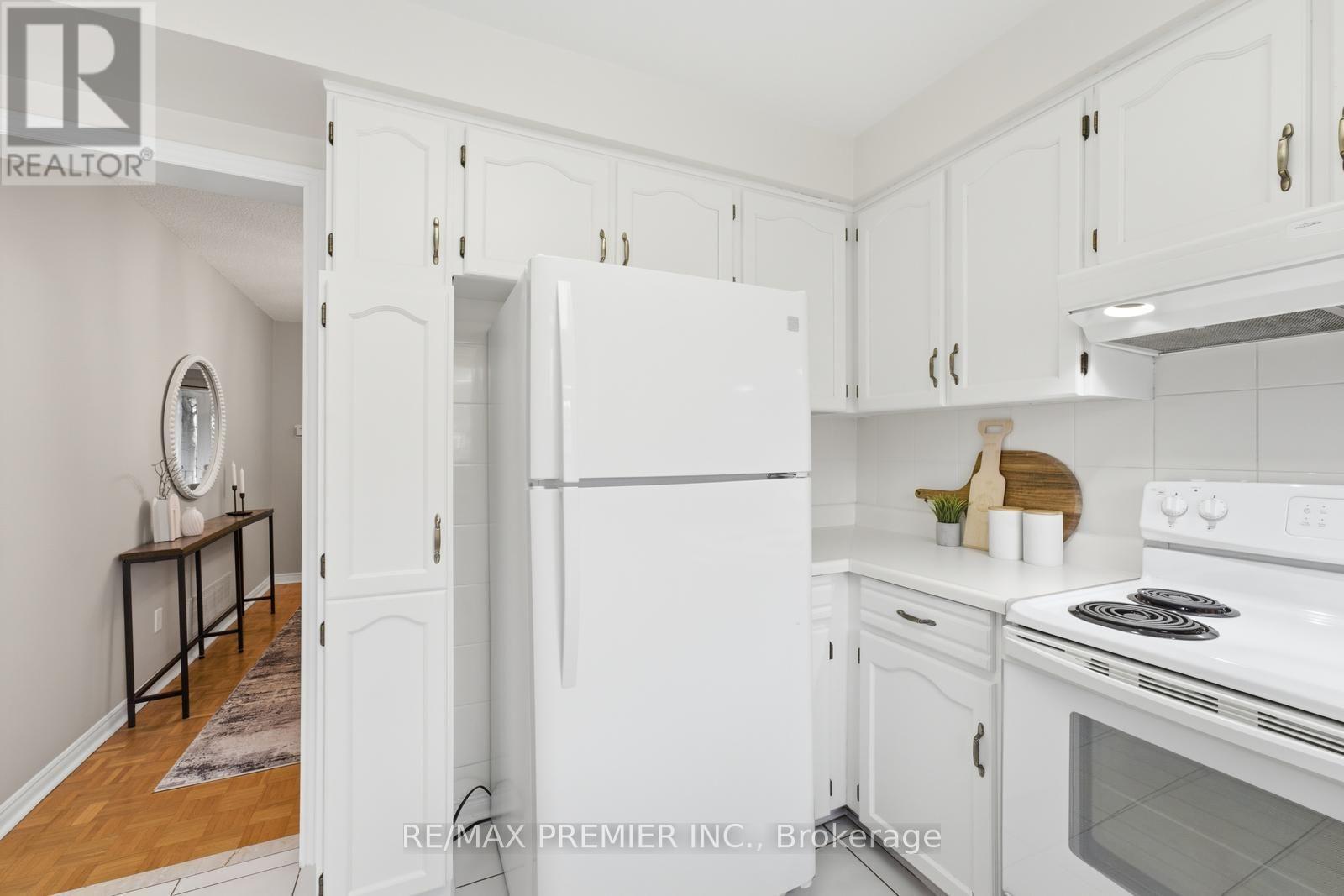 122 Spring Town Road, Vaughan, Ontario  L4L 8E6 - Photo 17 - N13666356