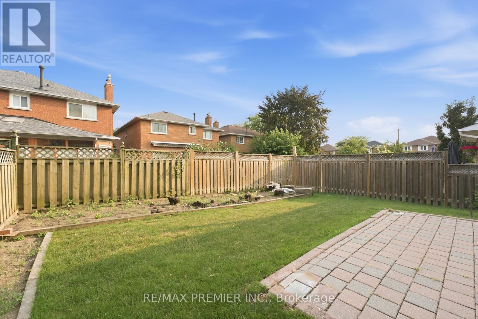 122 Spring Town Road, Vaughan, Ontario  L4L 8E6 - Photo 36 - N13666356
