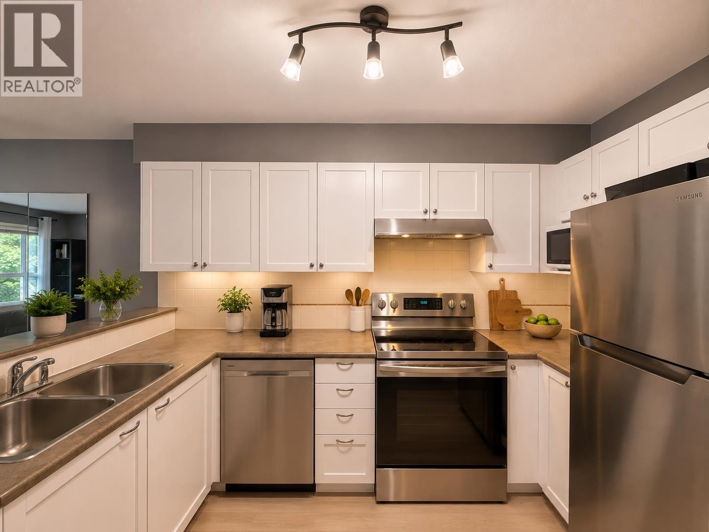 208 5355 Boundary Road, Vancouver, British Columbia V5R 6G2 - Photo 5 - R3144940