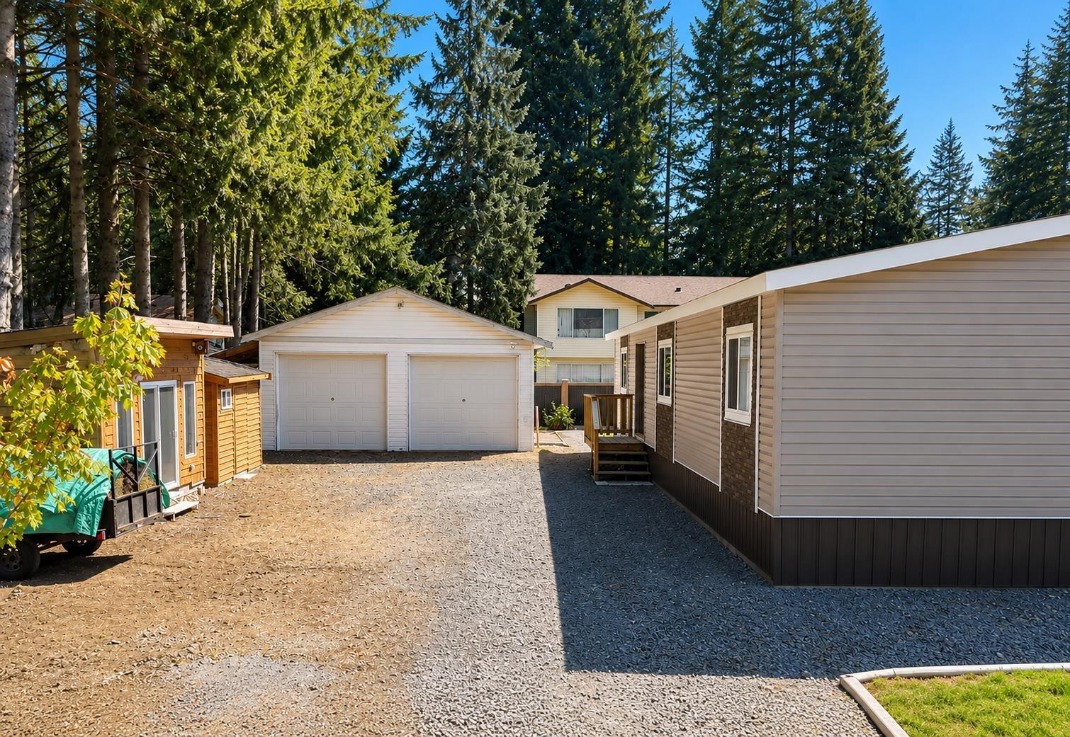 3940 204 Street, Langley, British Columbia  V3A 1X4 - Photo 2 - R3155084