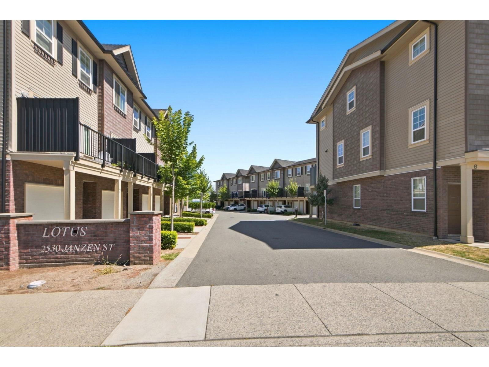19 2530 Janzen Street, Abbotsford, British Columbia  V2T 0H7 - Photo 1 - R3154790