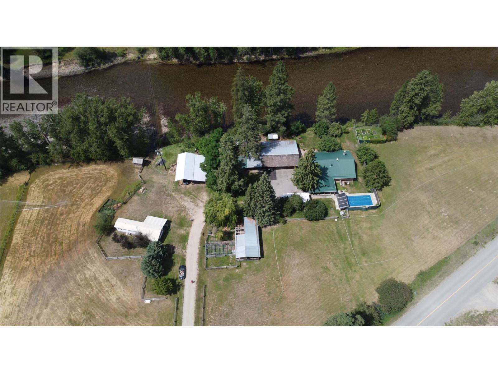 9655 Granby Road, Grand Forks, British Columbia  V0H 1H1 - Photo 2 - 10394457