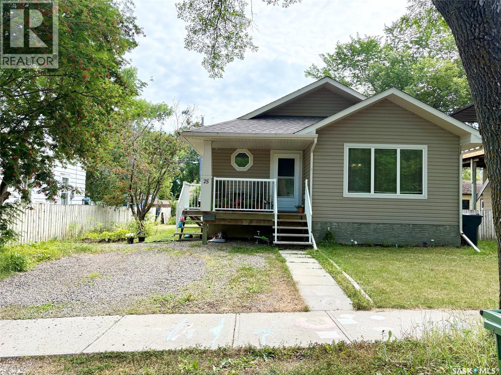 75 Agricultural AVENUE, yorkton, Saskatchewan