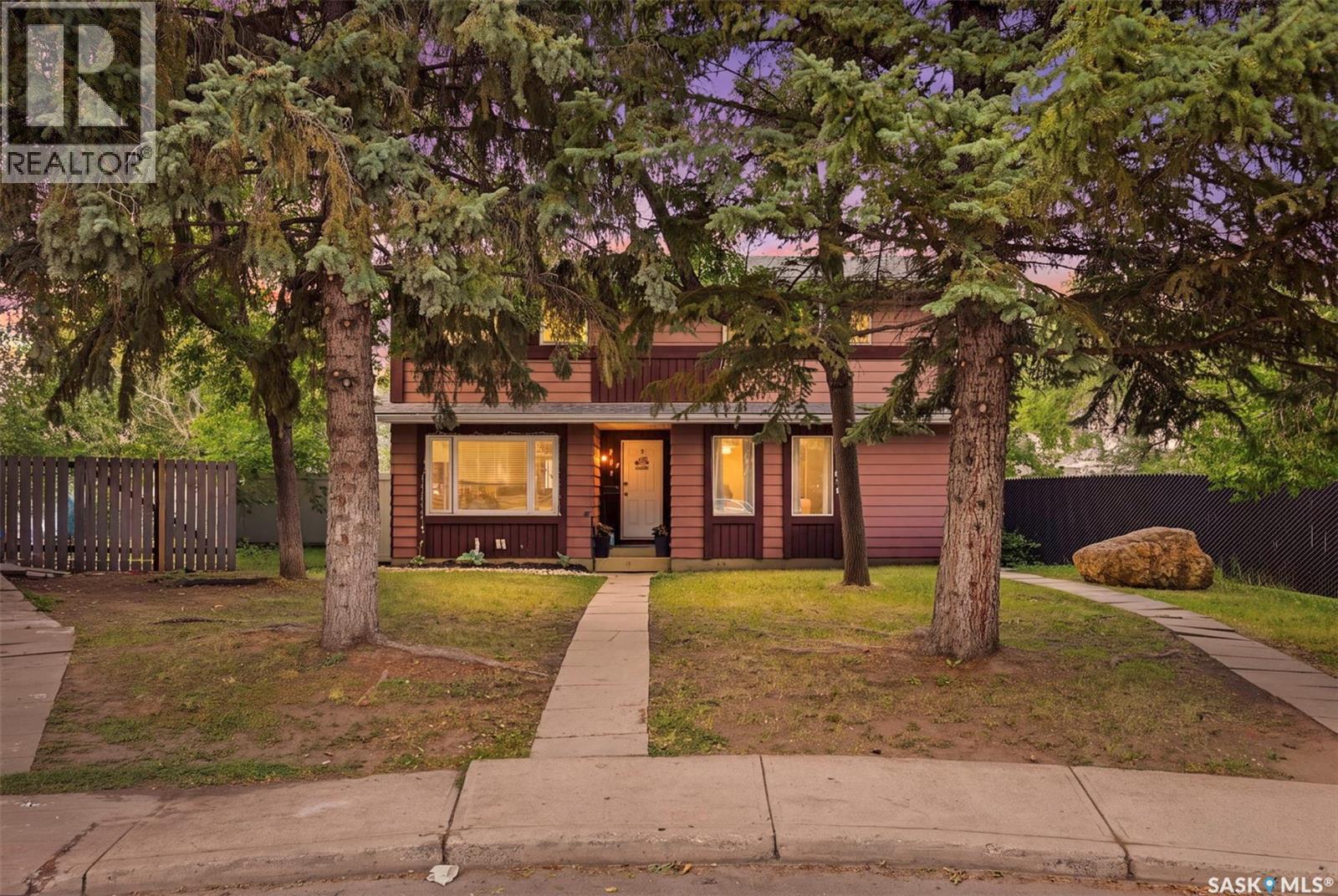 A & B 414 Gardiner Place, Saskatoon, Saskatchewan  S7N 2S9 - Photo 2 - SK045286
