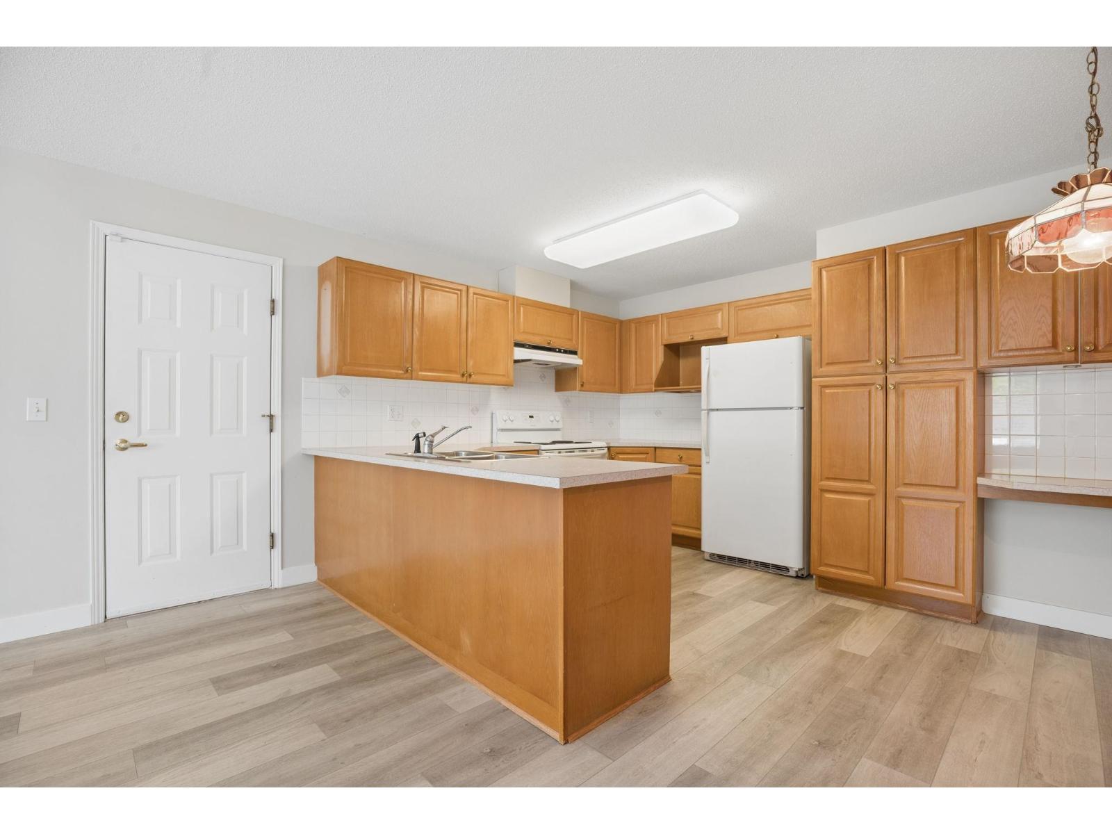 163 13888 70 Avenue, Surrey, British Columbia  V3W 0R8 - Photo 13 - R3155225