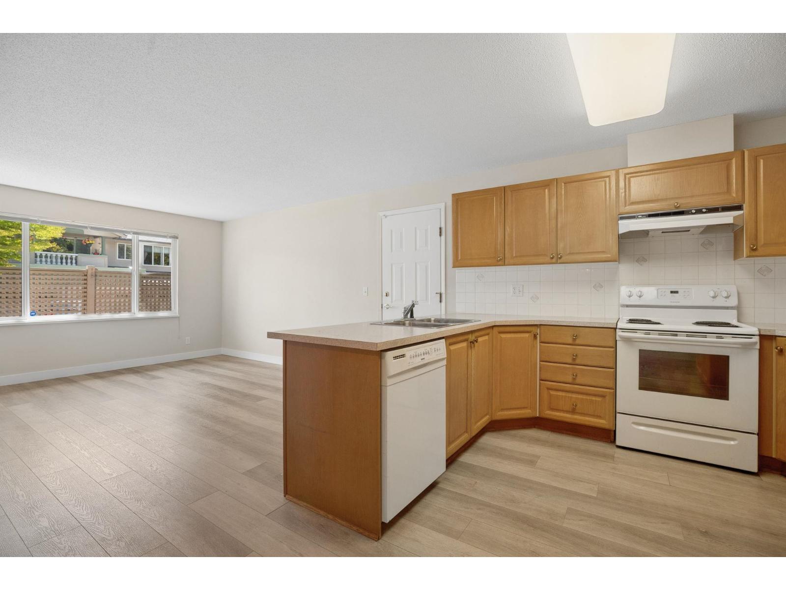163 13888 70 Avenue, Surrey, British Columbia  V3W 0R8 - Photo 16 - R3155225