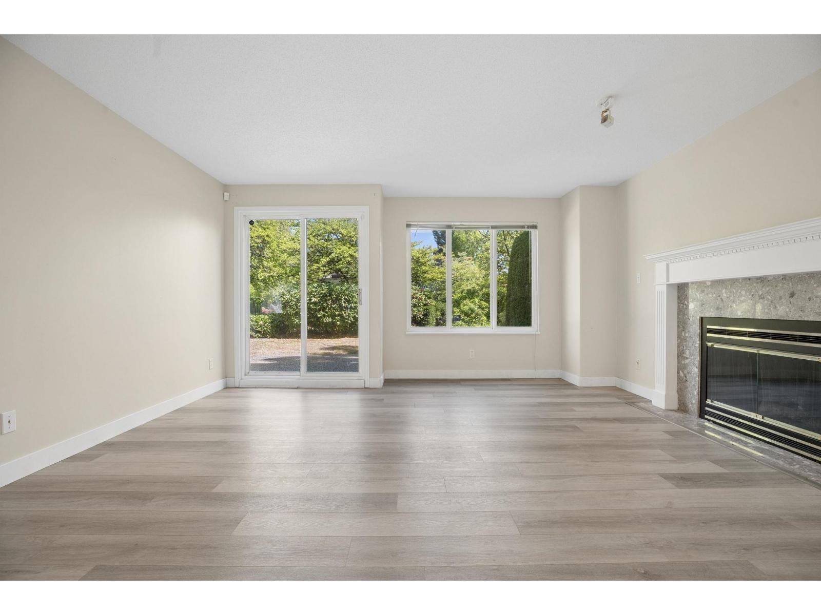 163 13888 70 Avenue, Surrey, British Columbia  V3W 0R8 - Photo 2 - R3155225