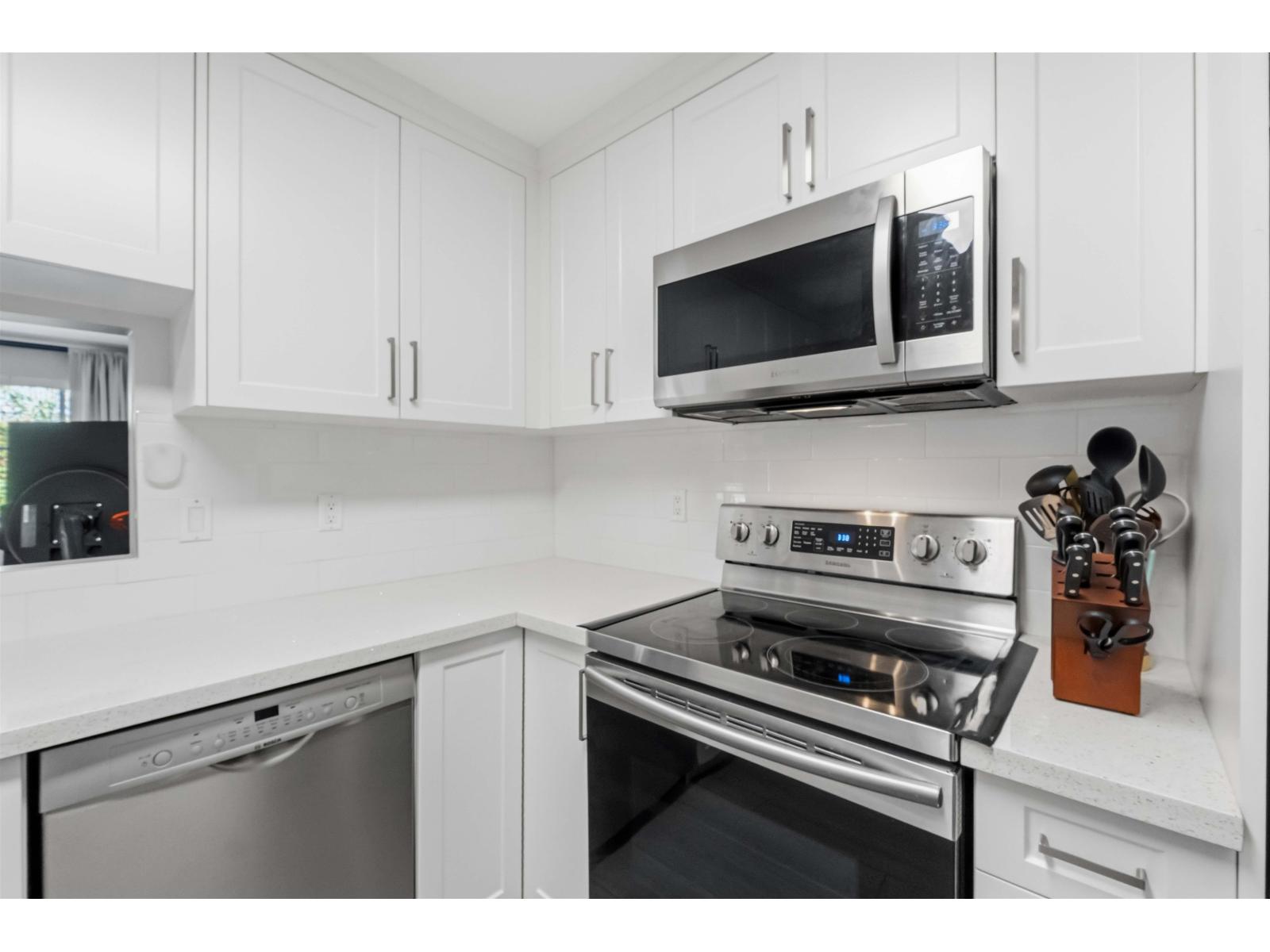 107 9951 152 Street, Surrey, British Columbia  V3R 4G5 - Photo 10 - R3155191