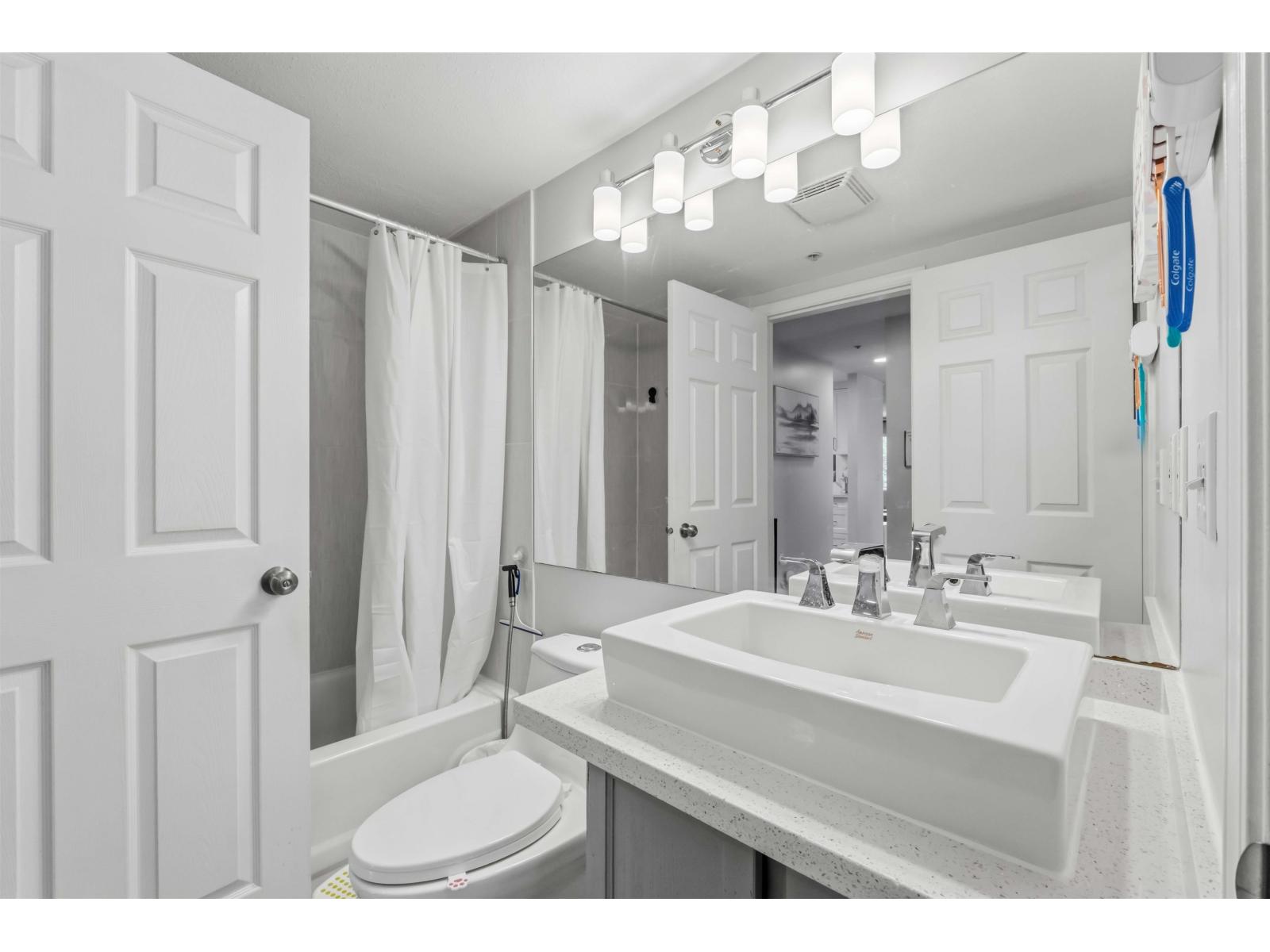 107 9951 152 Street, Surrey, British Columbia  V3R 4G5 - Photo 13 - R3155191