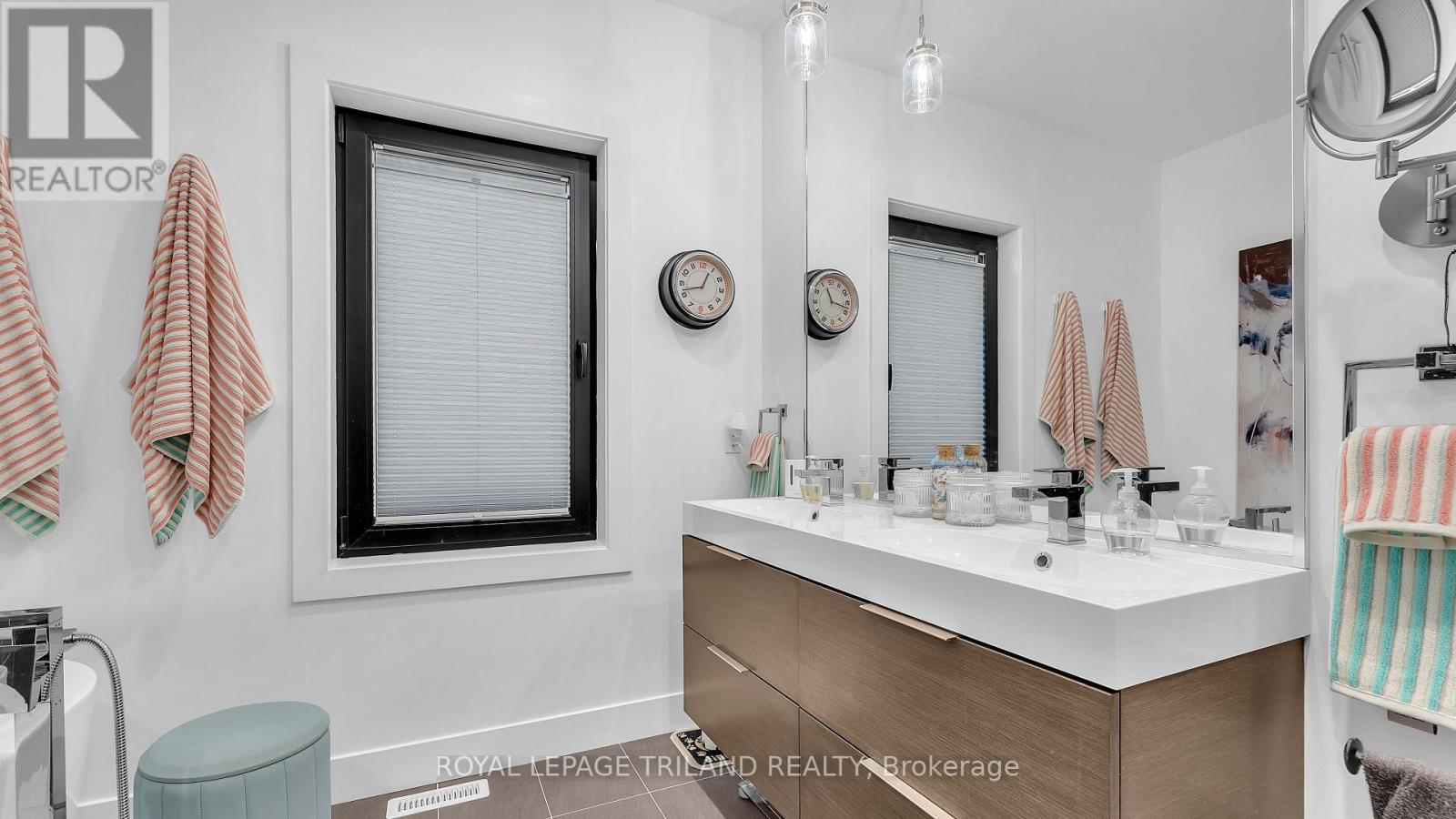 2400 Red Thorne Avenue, London South, Ontario  N6P 0E6 - Photo 25 - X13667922