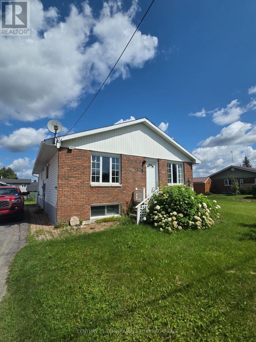 125 4th Avenue, Englehart, Ontario  P0J 1H0 - Photo 2 - T13667928