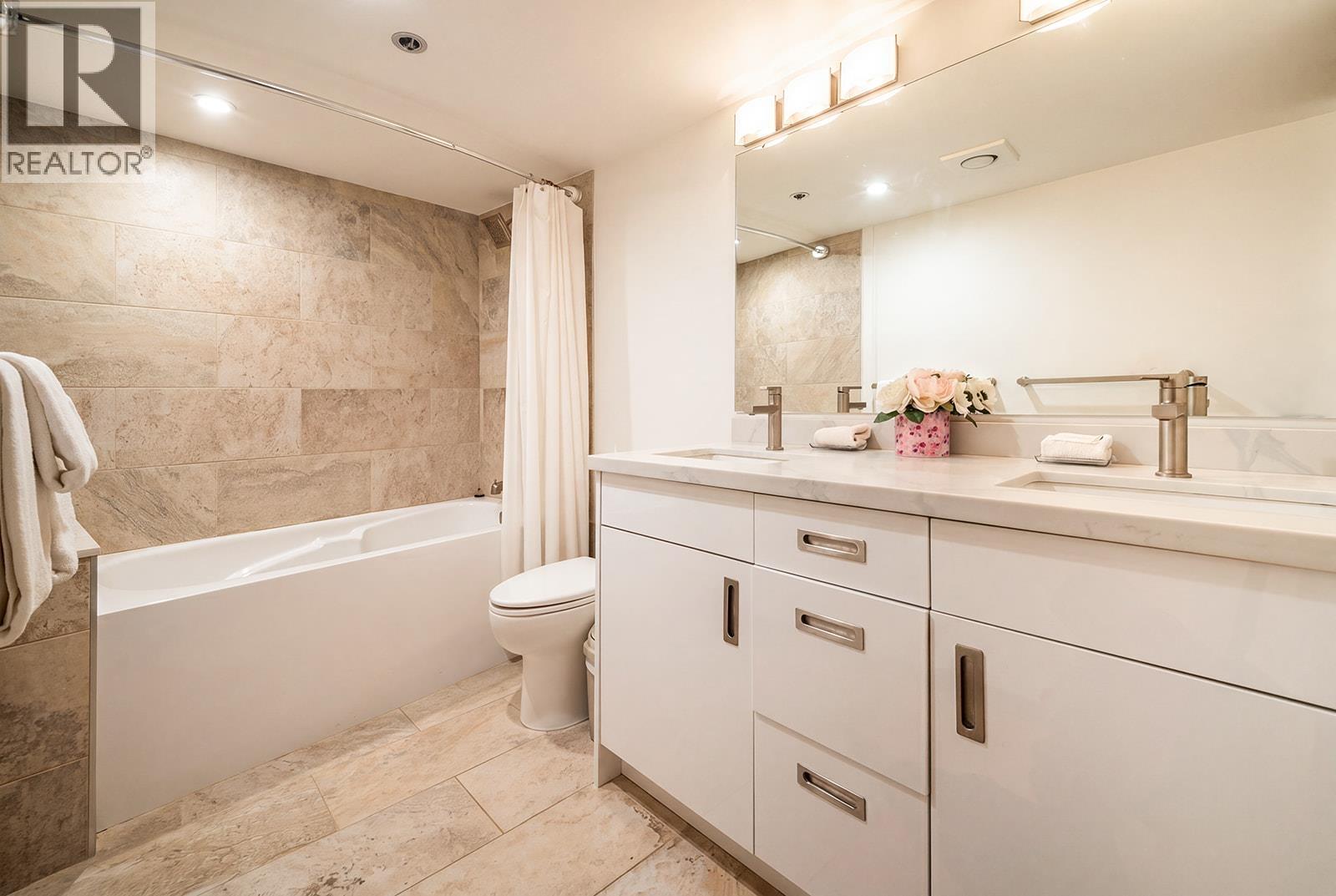 303 4280 Mountain Square, Whistler, British Columbia  V8E 1B9 - Photo 21 - R3118077