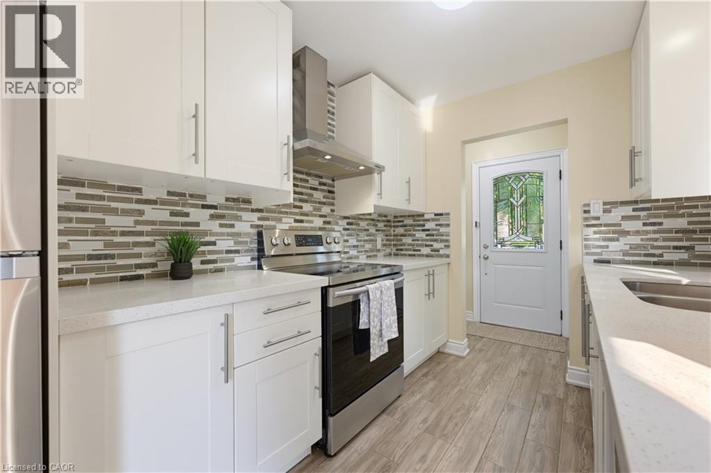 475 Kingscourt Drive Unit# A, Waterloo, Ontario  N2K 2X9 - Photo 6 - 40854916