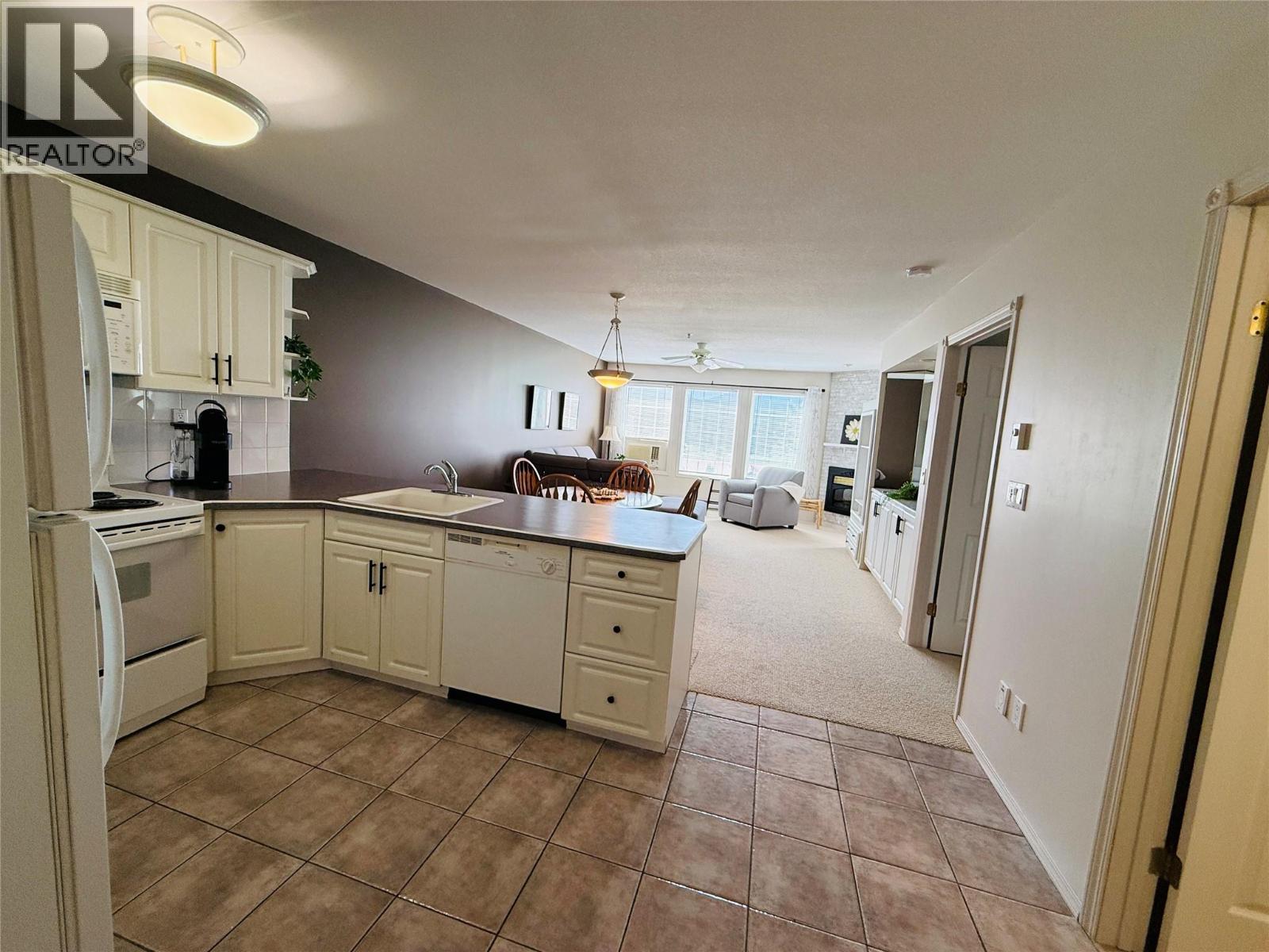 5052 Riverview Road Unit# 4006a, Fairmont Hot Springs, British Columbia  V0B 1L1 - Photo 9 - 10388946