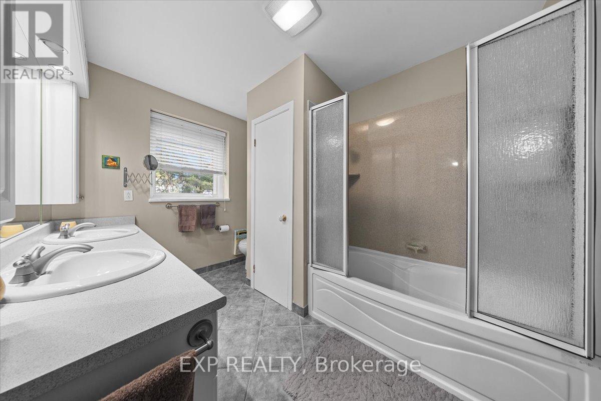 899 Dresden Crescent, Ottawa, Ontario  K2B 5H8 - Photo 29 - X13667868