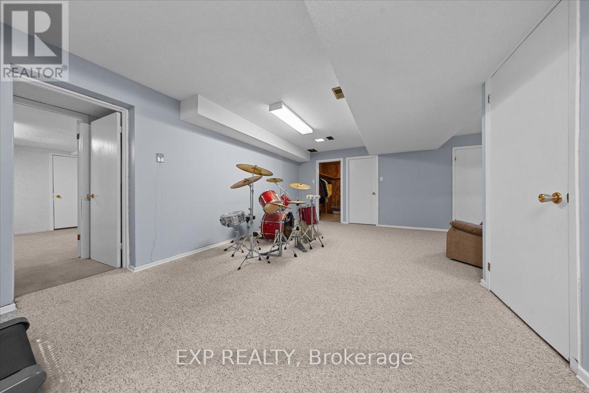 899 Dresden Crescent, Ottawa, Ontario  K2B 5H8 - Photo 36 - X13667868