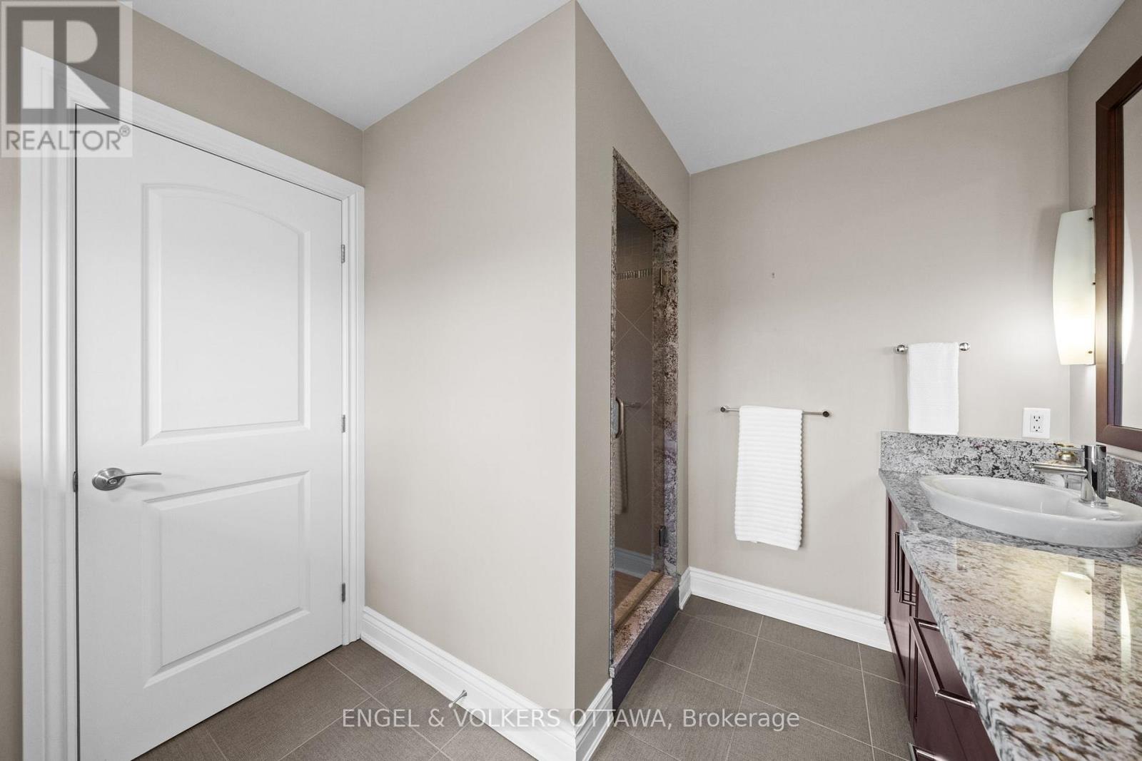 6842 South Village Drive, Ottawa, Ontario  K4P 0A5 - Photo 31 - X13667876