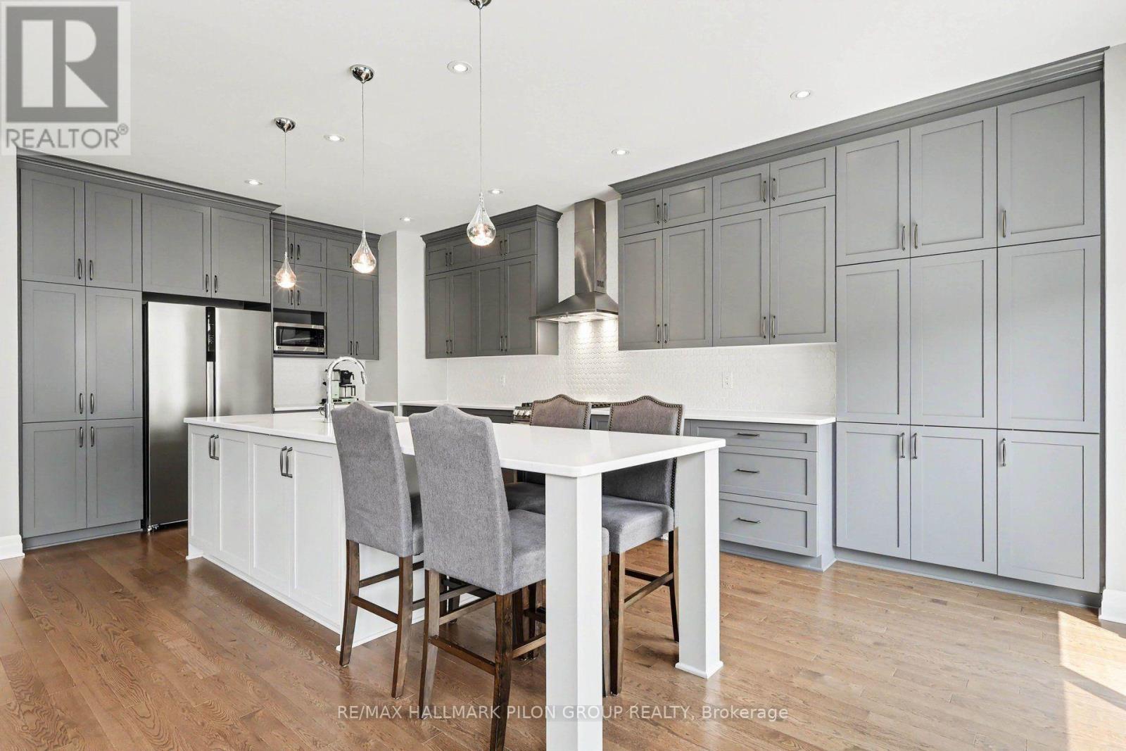 260 Shinleaf Crescent, Ottawa, Ontario  K1W 0J2 - Photo 5 - X13667940