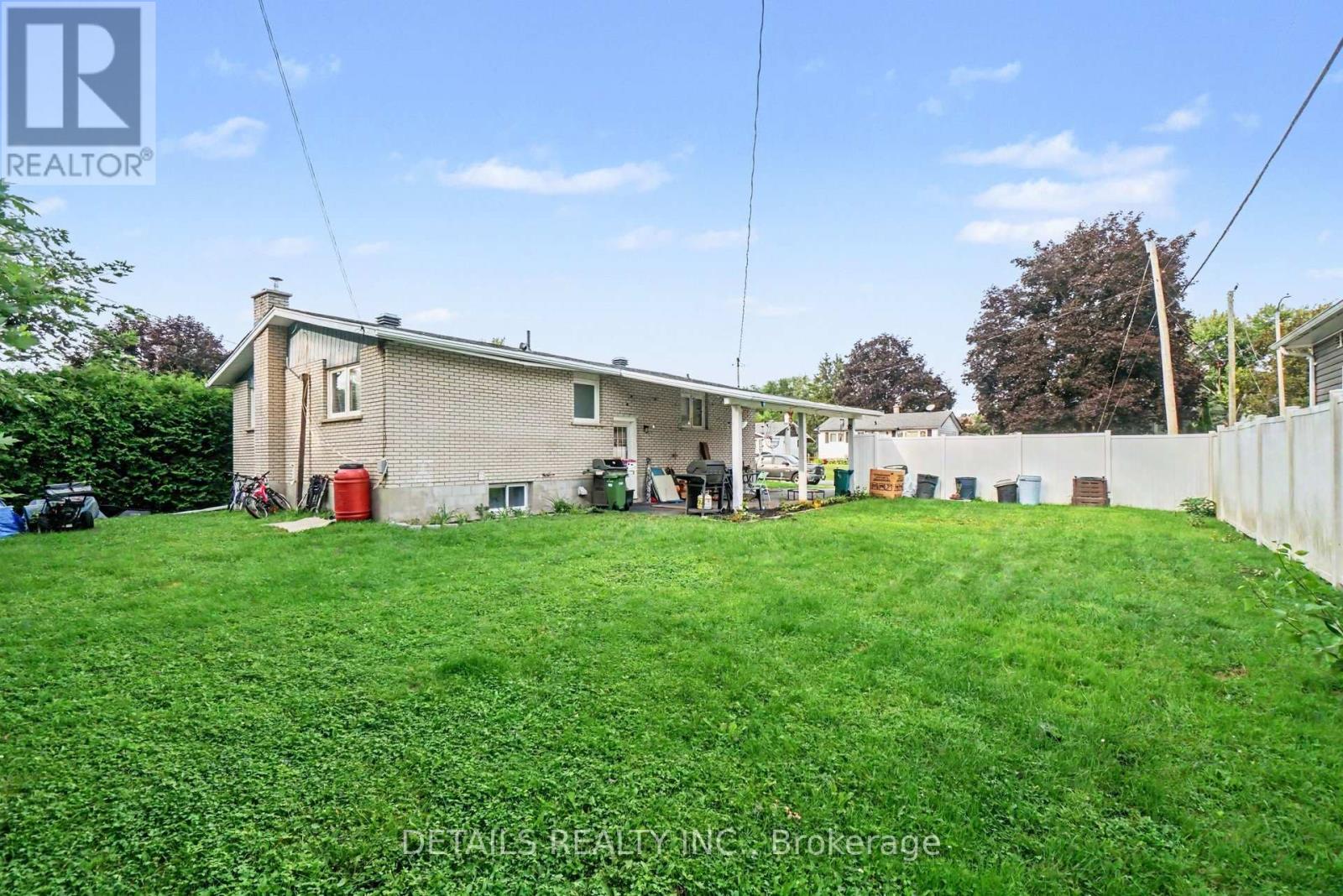 816 Willow Avenue, Ottawa, Ontario  K1E 1C7 - Photo 12 - X13667946