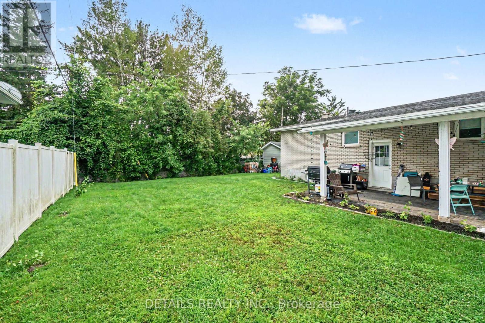 816 Willow Avenue, Ottawa, Ontario  K1E 1C7 - Photo 13 - X13667946