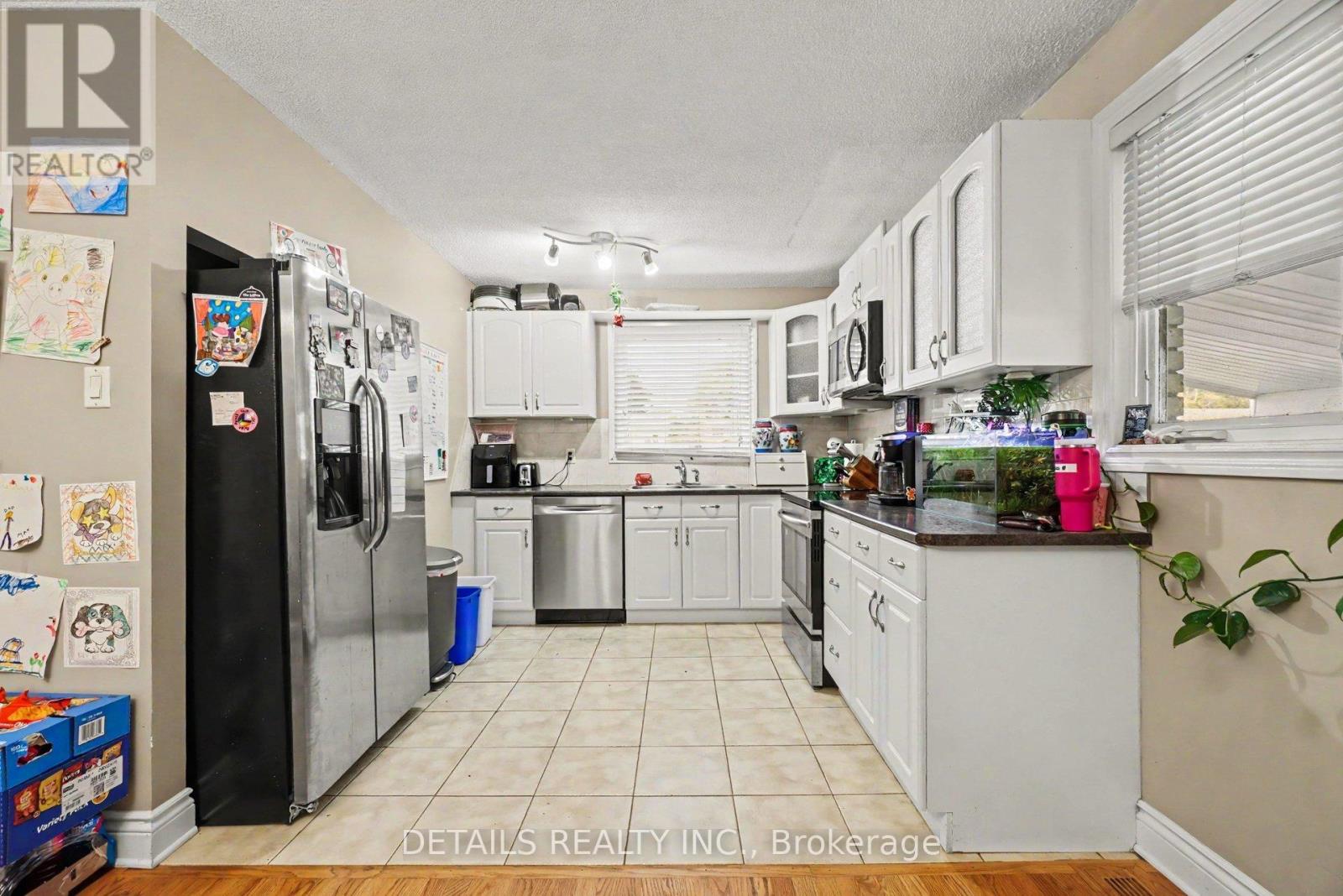 816 Willow Avenue, Ottawa, Ontario  K1E 1C7 - Photo 7 - X13667946