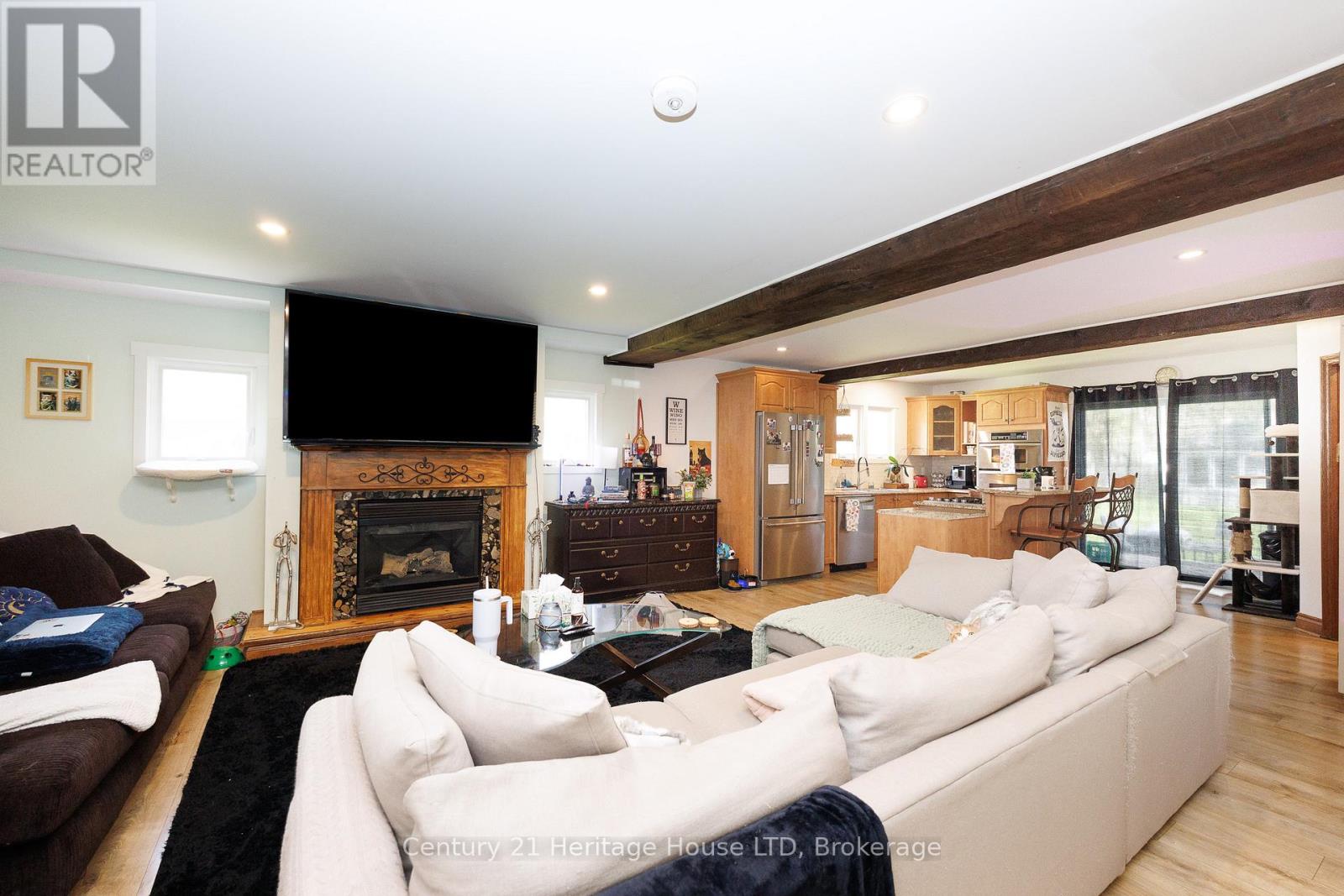 3054 Thunder Bay Road, Fort Erie, Ontario  L0S 1N0 - Photo 2 - X13667948