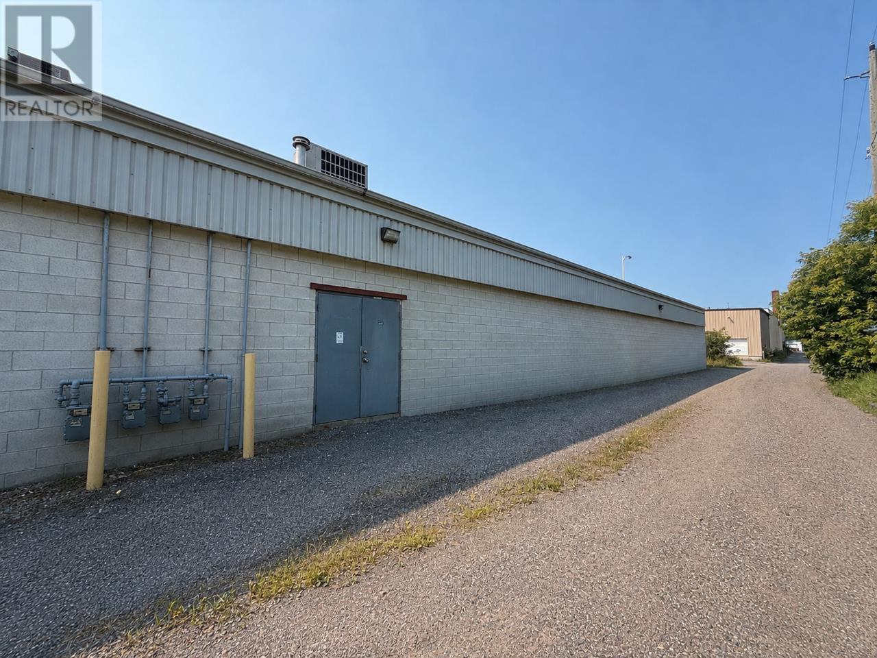 A 135 Frederica St E, Thunder Bay, Ontario  P7E 3V4 - Photo 2 - TB2602342