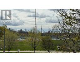 TH106 - 6 PARKWOOD AVENUE, Toronto, Ontario