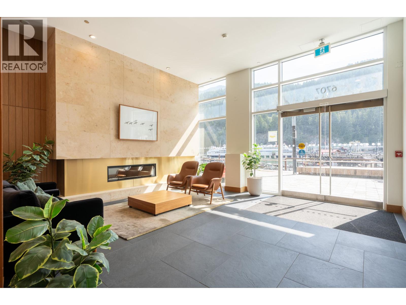305 6707 Nelson Avenue, West Vancouver, British Columbia  V7W 2B2 - Photo 3 - R3155154