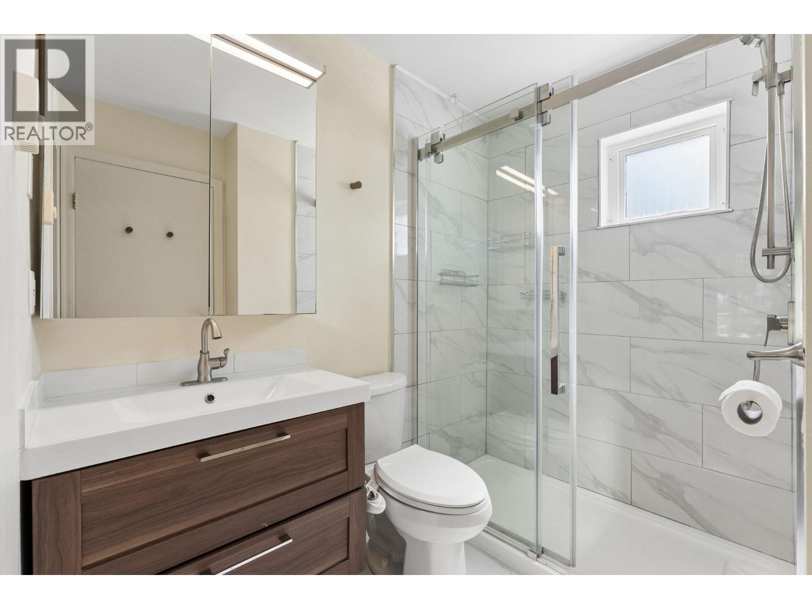 6702 Village Green, Burnaby, British Columbia  V5E 4K7 - Photo 13 - R3155165