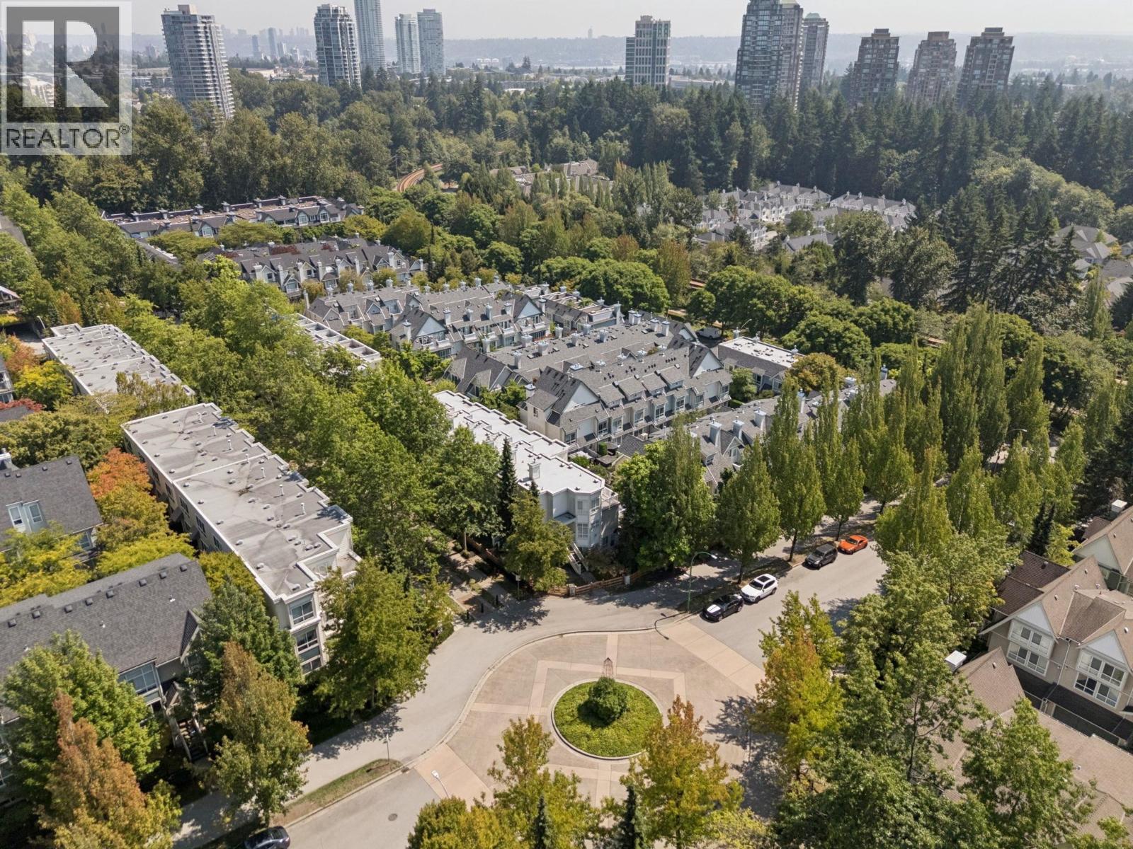 6702 Village Green, Burnaby, British Columbia  V5E 4K7 - Photo 29 - R3155165