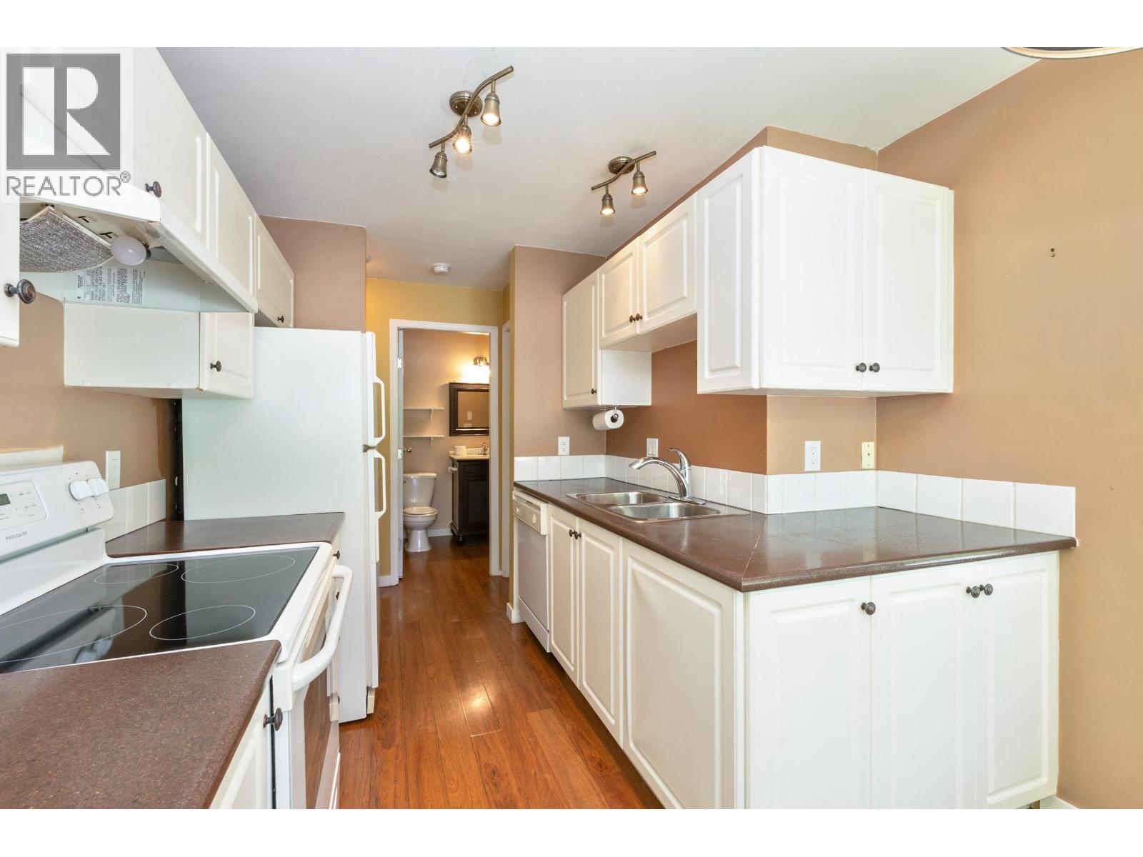 402 102 Begin Street, Coquitlam, British Columbia  W3K 4V2 - Photo 6 - R3155167
