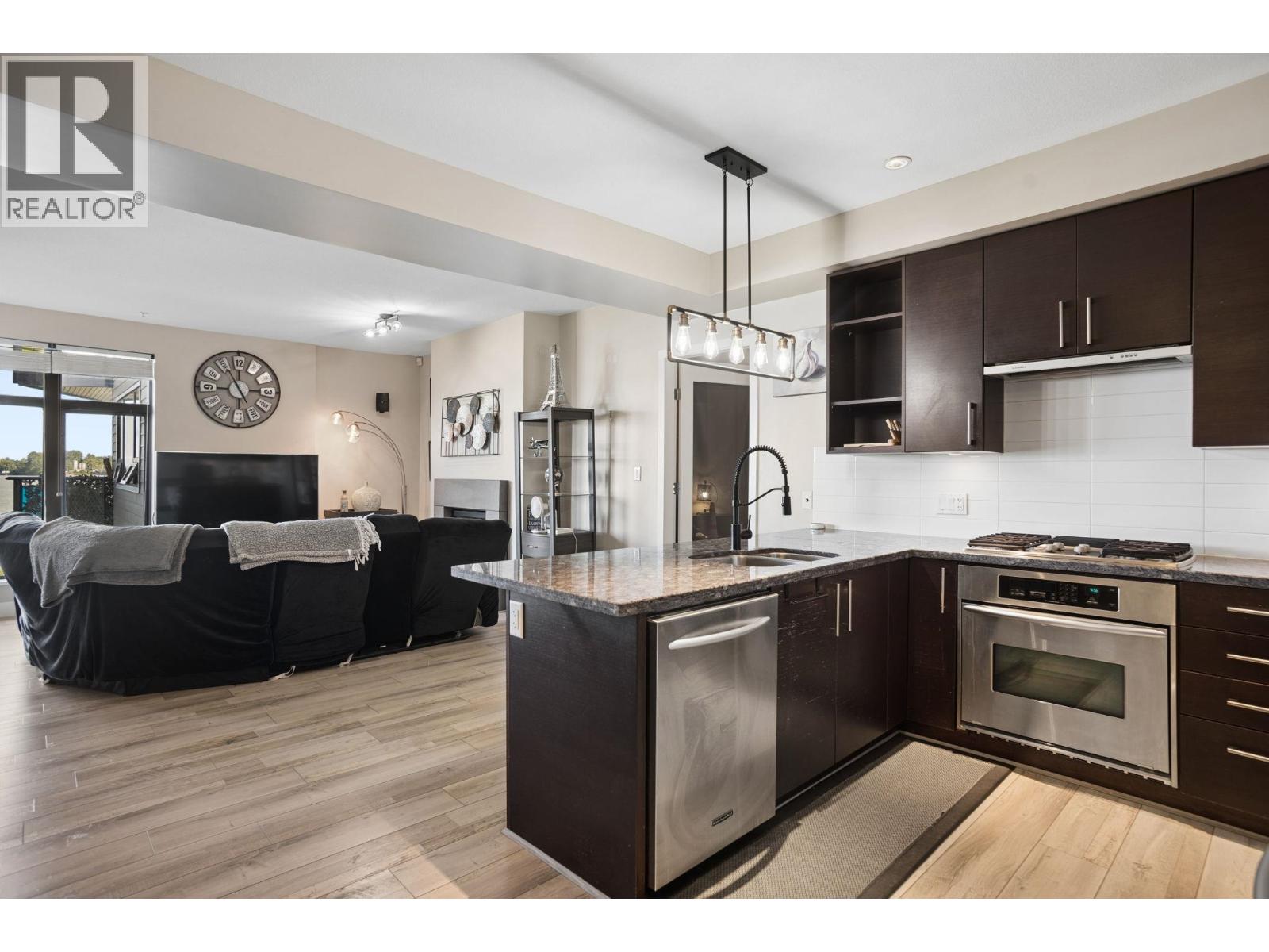 201 14300 Riverport Way, Richmond, British Columbia  V6W 0A4 - Photo 11 - R3155198