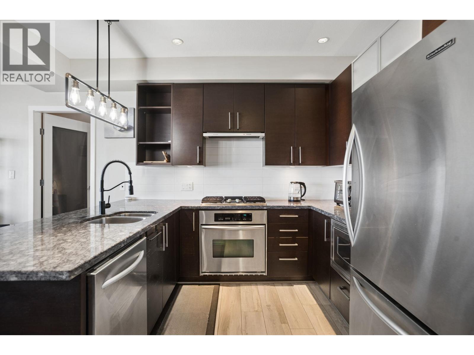 201 14300 Riverport Way, Richmond, British Columbia  V6W 0A4 - Photo 12 - R3155198