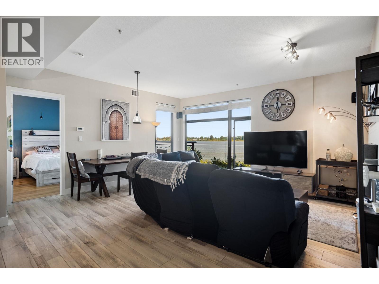 201 14300 Riverport Way, Richmond, British Columbia  V6W 0A4 - Photo 5 - R3155198