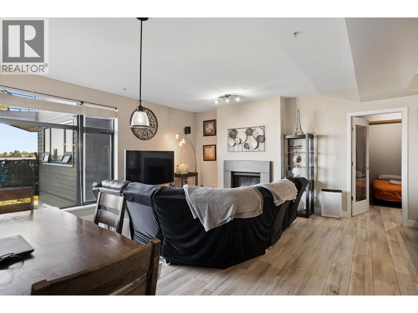 201 14300 Riverport Way, Richmond, British Columbia  V6W 0A4 - Photo 6 - R3155198