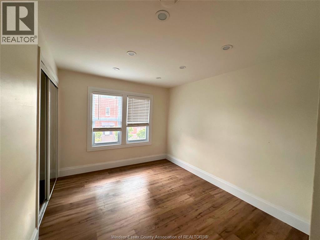 116 Elm Avenue, Windsor, Ontario  N9A 5G8 - Photo 11 - 26019625
