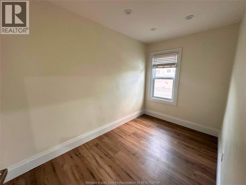 116 Elm Avenue, Windsor, Ontario  N9A 5G8 - Photo 12 - 26019625