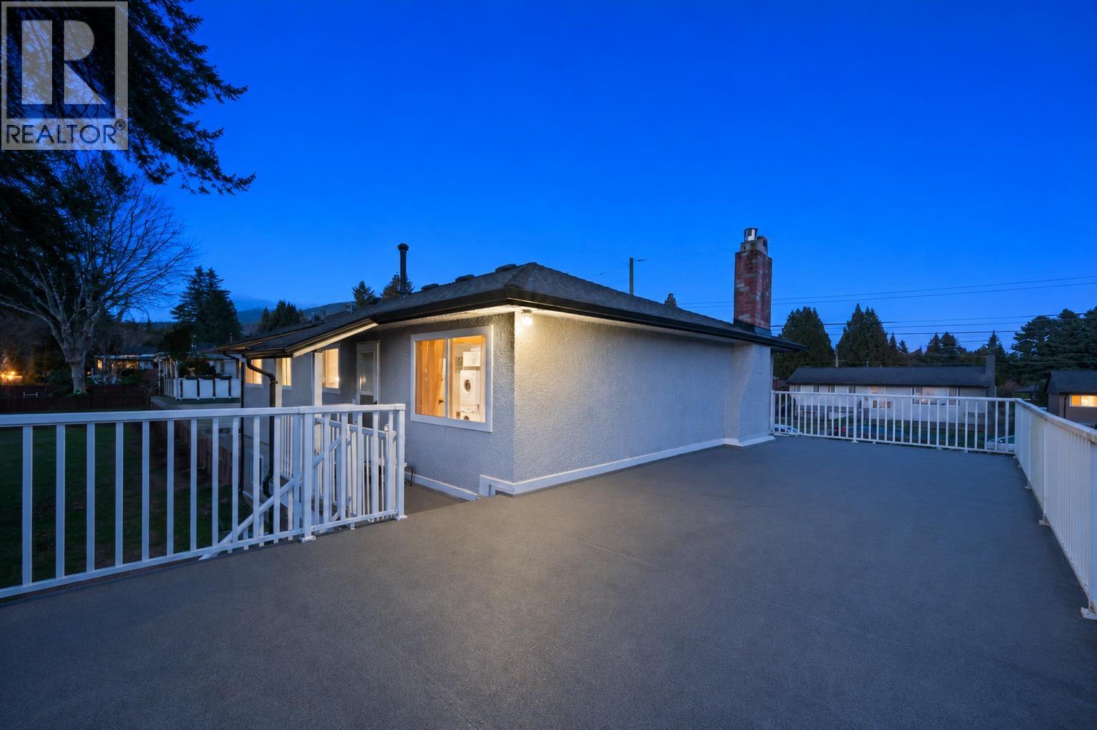 3949 Sefton Street, Port Coquitlam, British Columbia V3B 3S2 - Photo 16 - R3155201