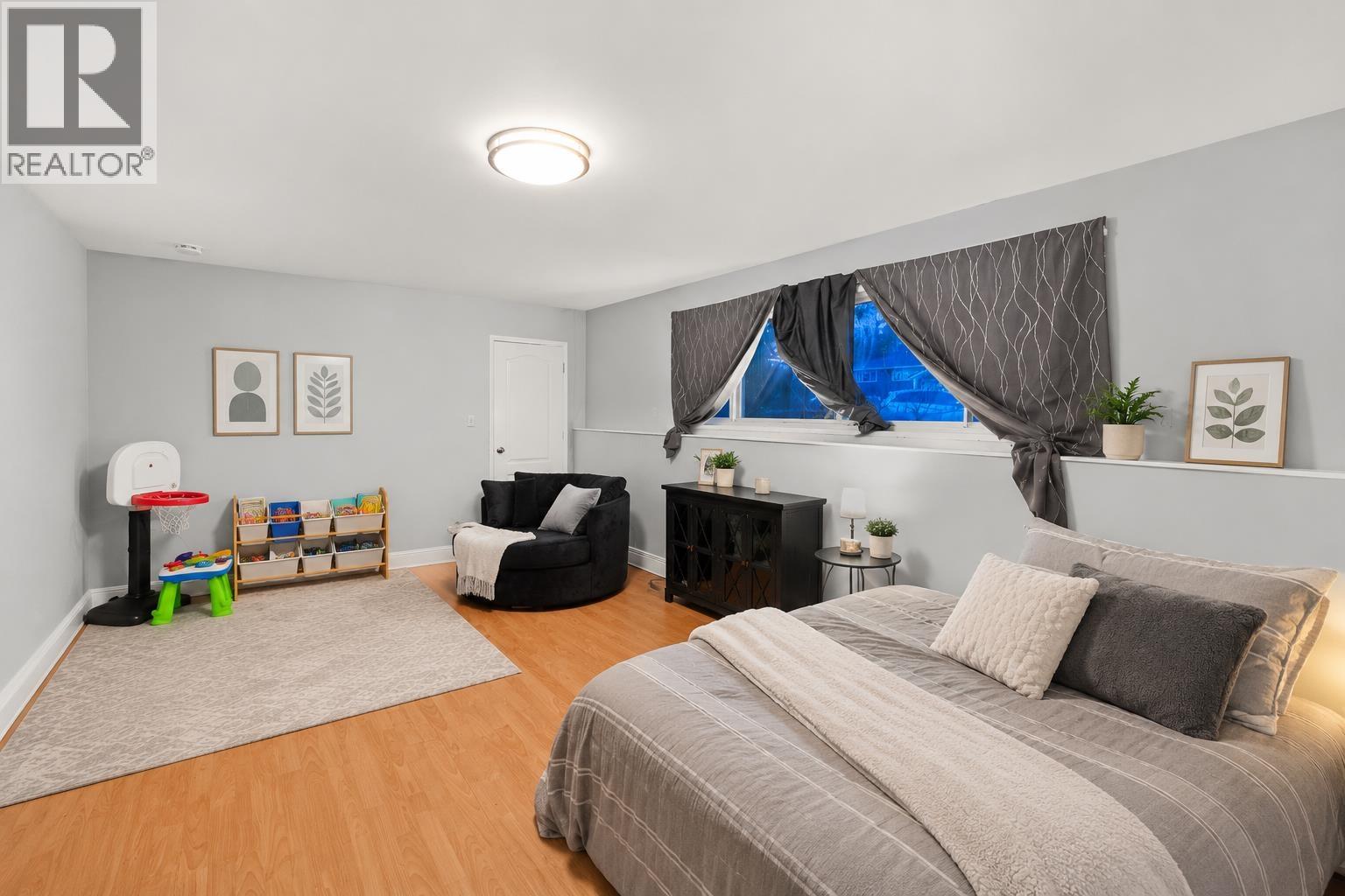 3949 Sefton Street, Port Coquitlam, British Columbia V3B 3S2 - Photo 9 - R3155201