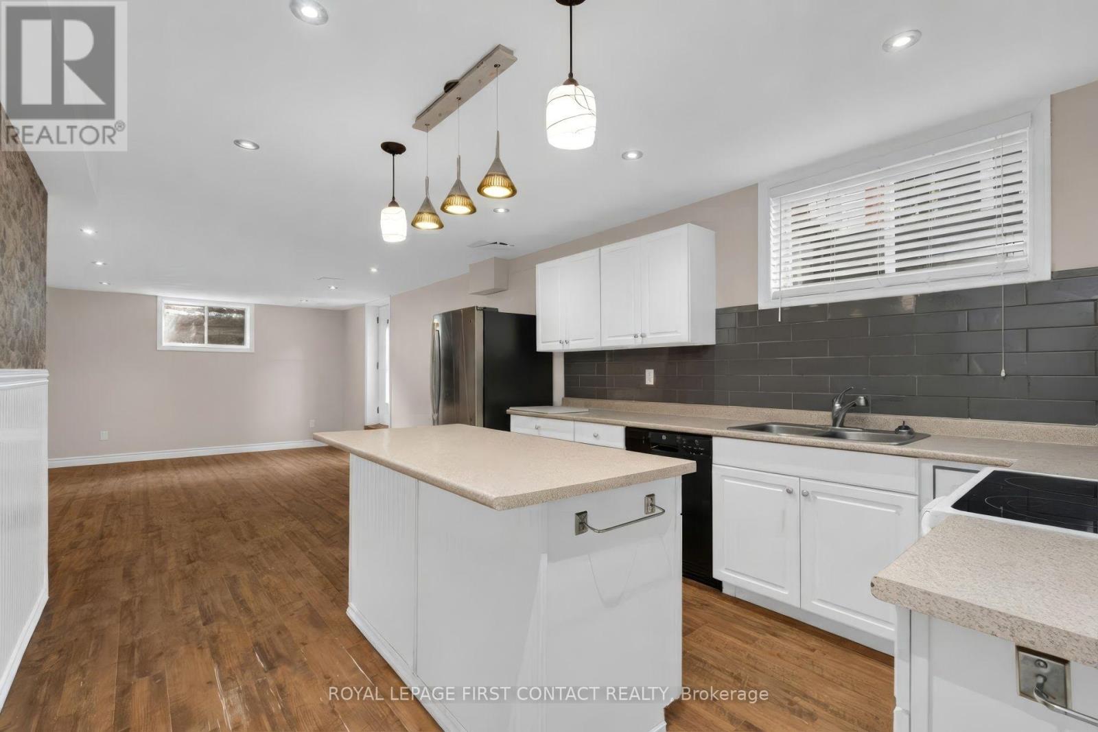 43 Vanderpost Crescent, Essa, Ontario  L0L 2N0 - Photo 36 - N13667900