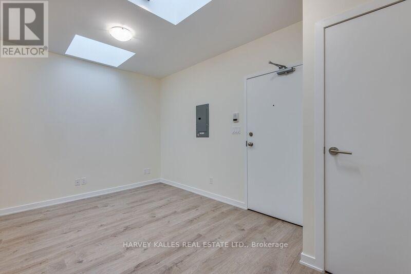 3 - 1216 St Clair Avenue W, Toronto, Ontario  M6E 1B4 - Photo 3 - W13667842