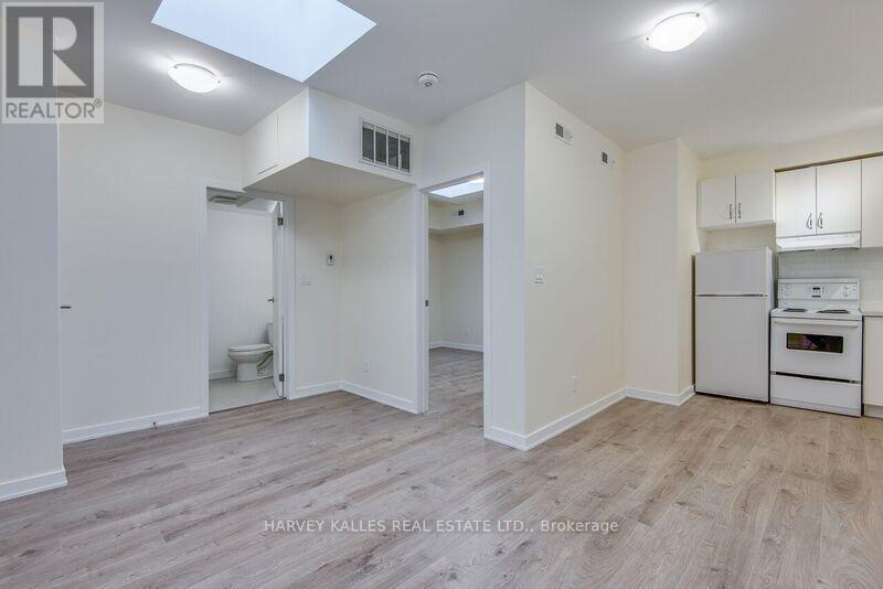 3 - 1216 St Clair Avenue W, Toronto, Ontario  M6E 1B4 - Photo 4 - W13667842
