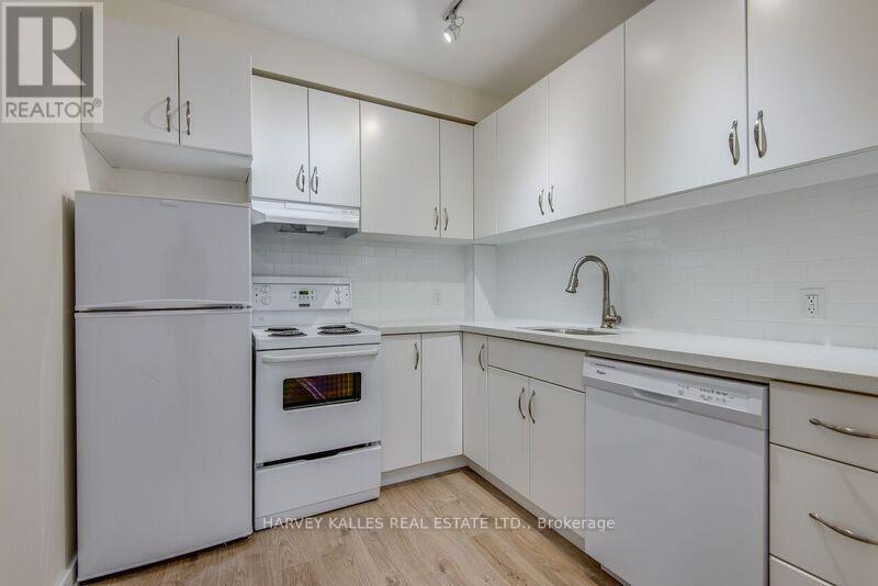 3 - 1216 St Clair Avenue W, Toronto, Ontario  M6E 1B4 - Photo 5 - W13667842
