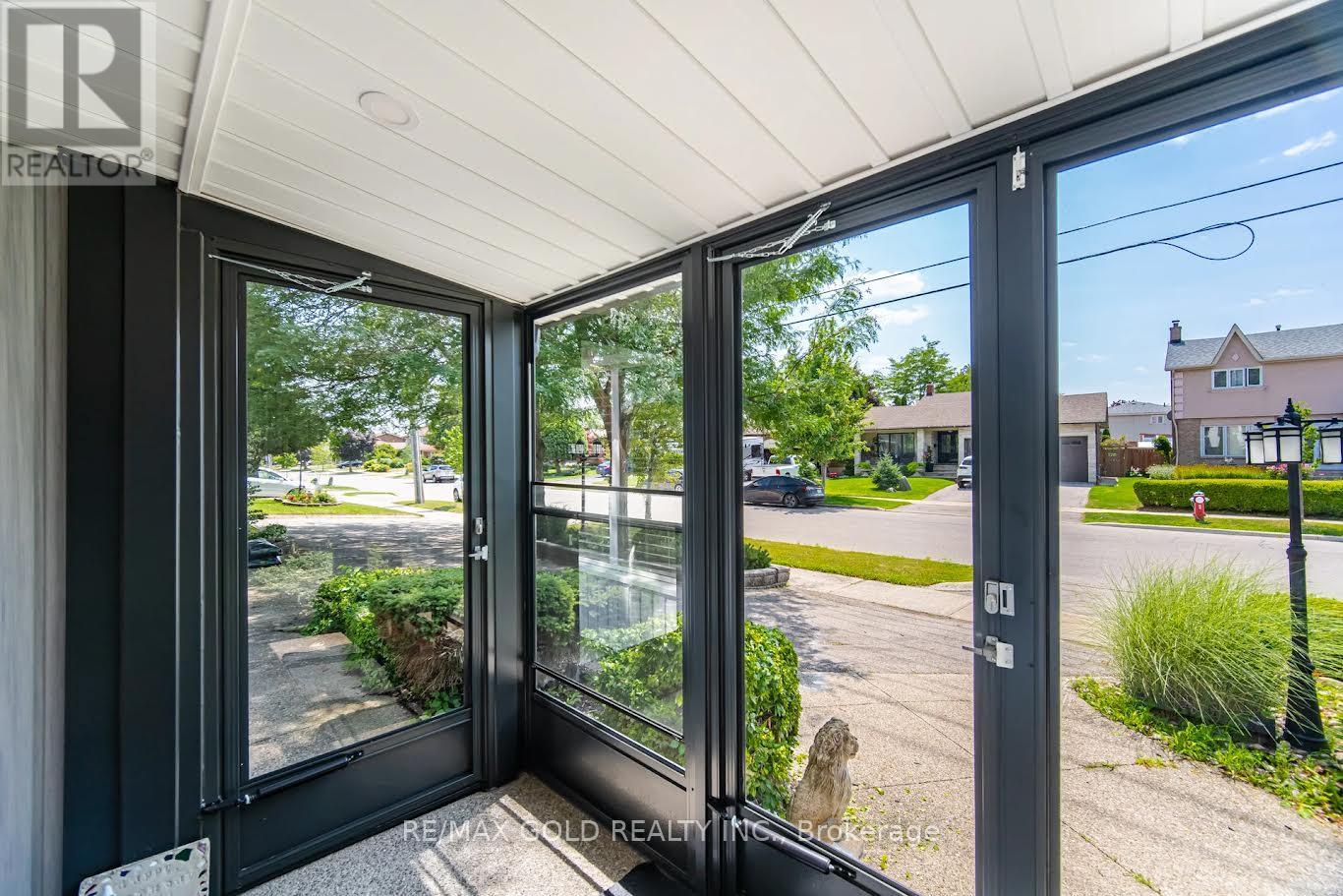 2395 Stillmeadow Road, Mississauga, Ontario  L5B 2A8 - Photo 5 - W13667854