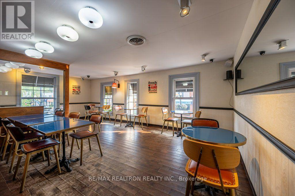 321 Lakeshore Road E, Oakville, Ontario  L6J 1J4 - Photo 10 - W13667878
