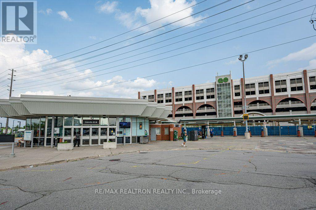 321 Lakeshore Road E, Oakville, Ontario  L6J 1J4 - Photo 22 - W13667878