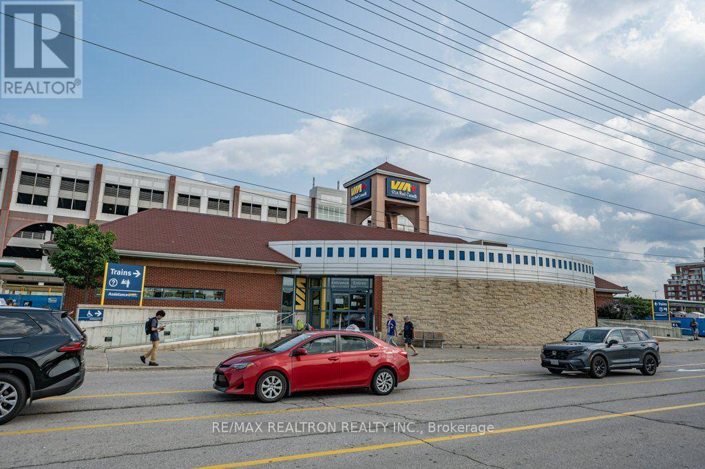 321 Lakeshore Road E, Oakville, Ontario  L6J 1J4 - Photo 23 - W13667878